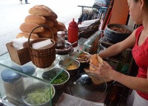 Roadside Baguettes, Mi Banh, Cha Ca La Vong Hanoi, Vietnamese Food Spiced Fish