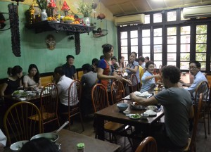 Oldest Restaurant in Vietnam, Cha Ca La Vong Hanoi, Vietnamese Food Spiced Fish