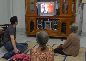 Ligay Show on TV Ligay Show on TV, Living in Thailand, Nang Rong, Simple life Rural Thailand